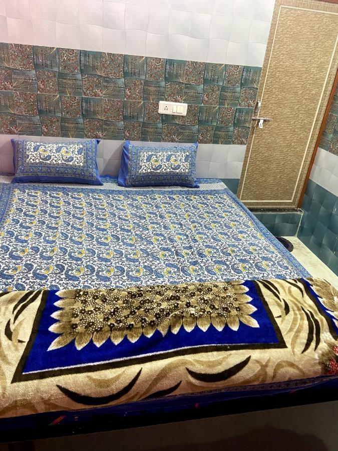 Garuda Guest House Varanasi Exterior foto